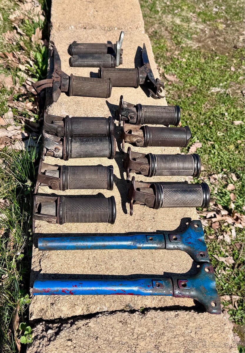 Jawa ČZ kývačka, ČZ - stupačky - 5