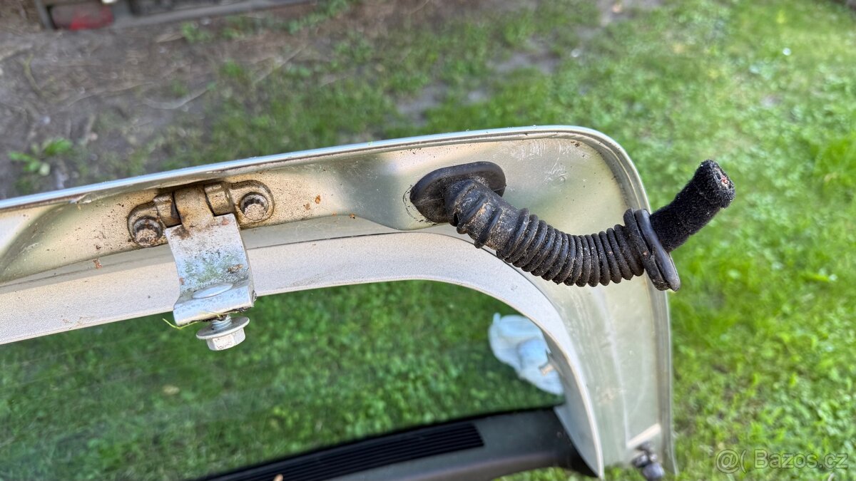 Páté dveře Volkswagen golf 4 iv - 5