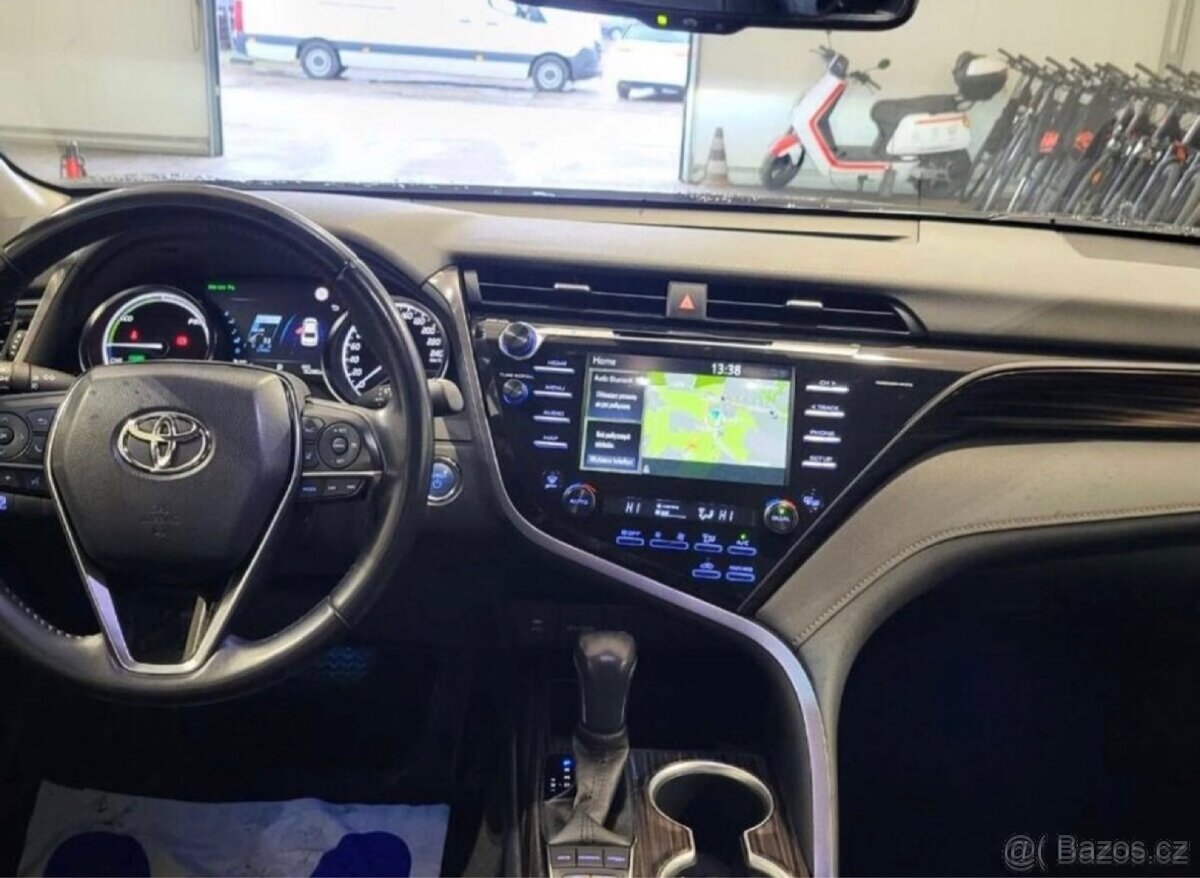 Toyota Camry 2.5 Hybrid Executive 10.2020 - 5