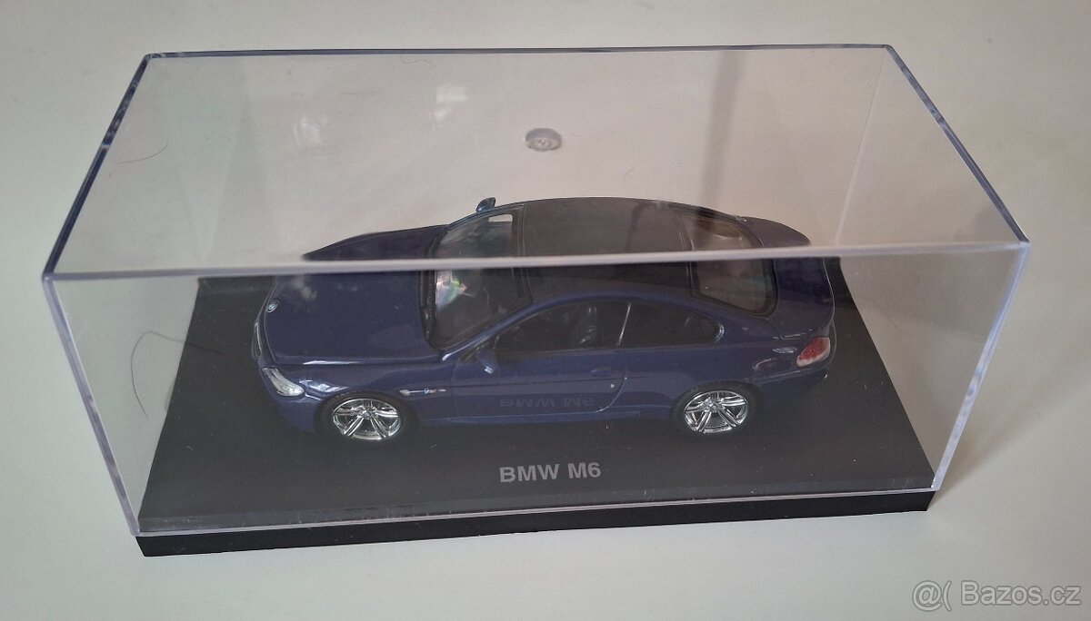 BMW M6 model 1:43 Kyosho - 5