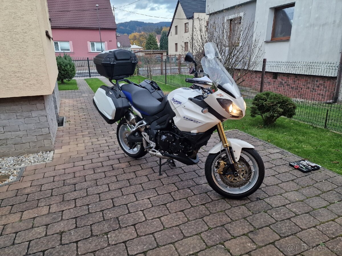 Triumph Tiger 1050 - 5