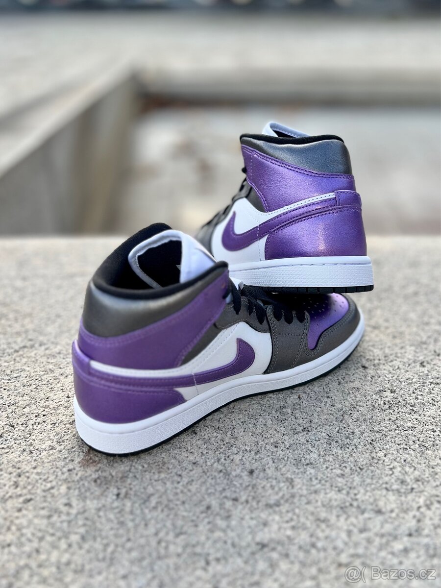 Air Jordan 1 Mid SE Grape Ice - 5