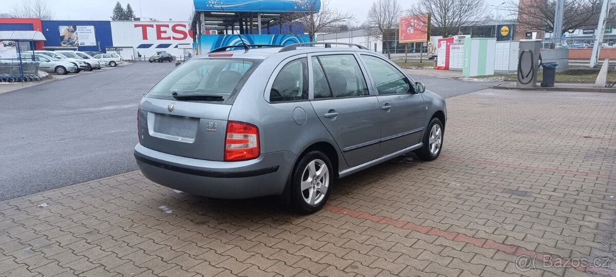 ŠKODA FABIA COMBI 1.4 16V 74kW - 5