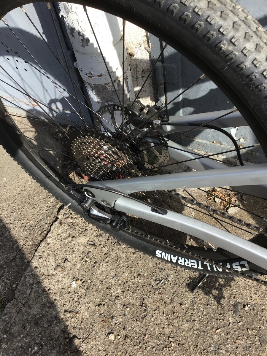 Sava Bruni 27 . 6.0 29.6.0 POUŽITÉ - 5