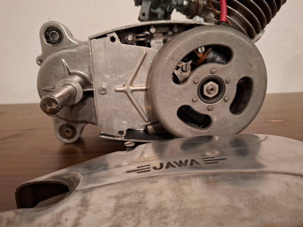 Prodám motor na S22 po GO - 5