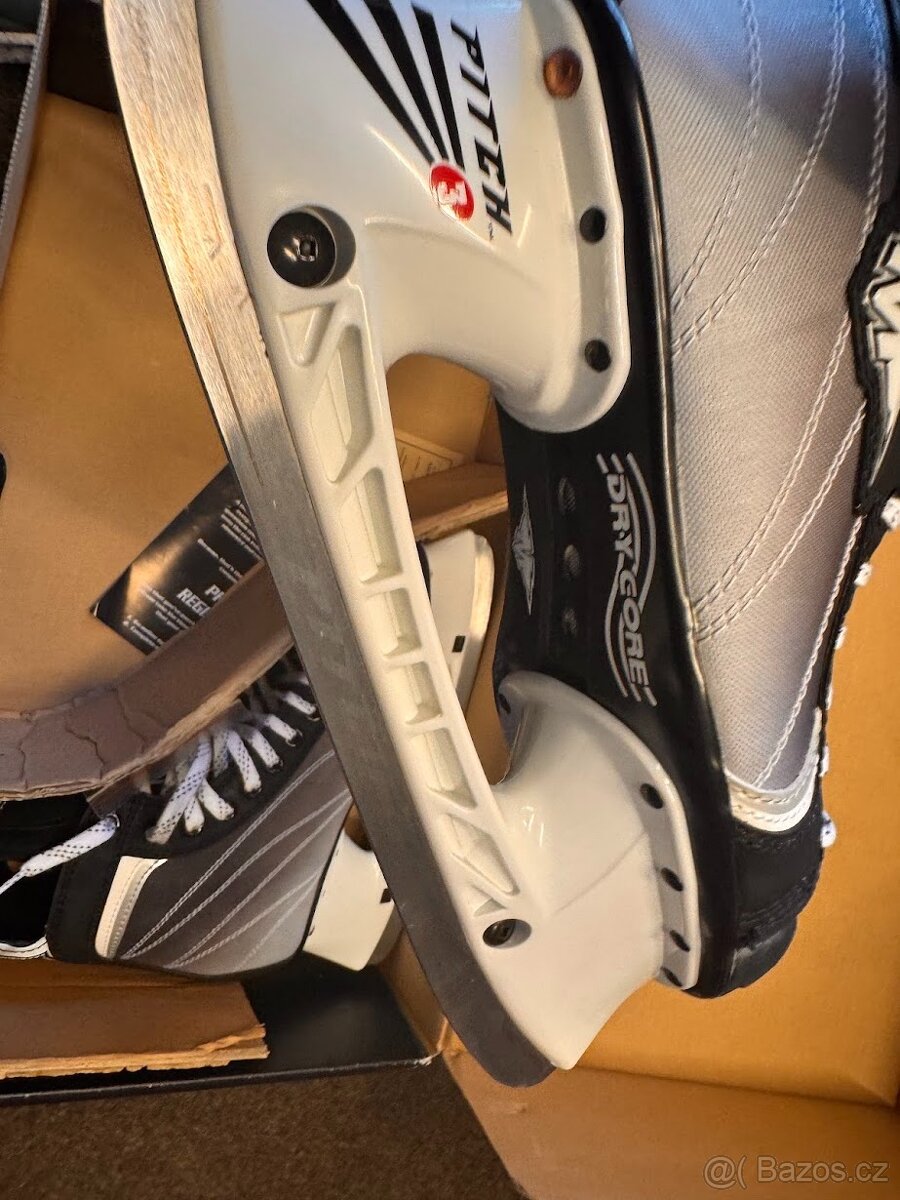 BRUSLE MISSION PURE, NOŽE PITCH vel. 46/11 E - 5