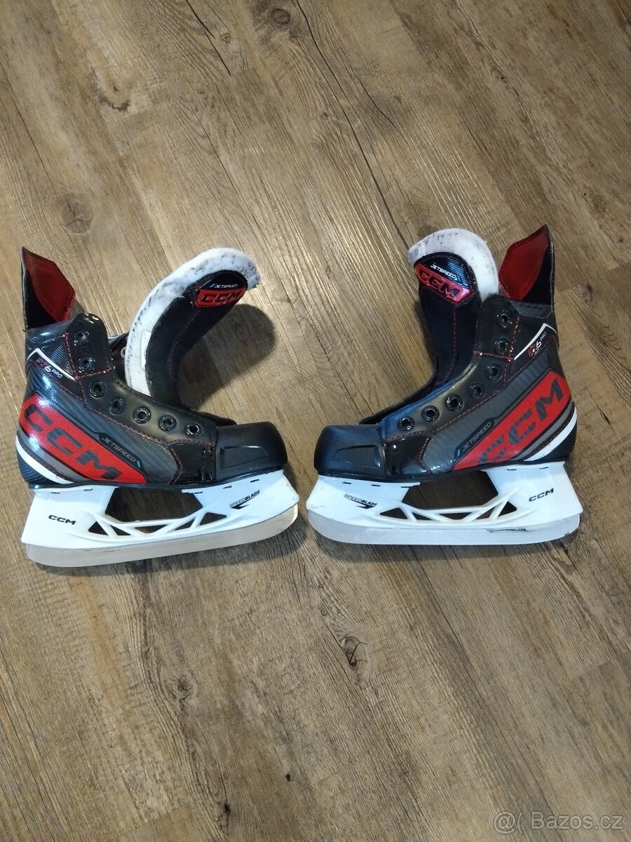 Brusle CCM Jetspeed FT6 Pro YTH - 5