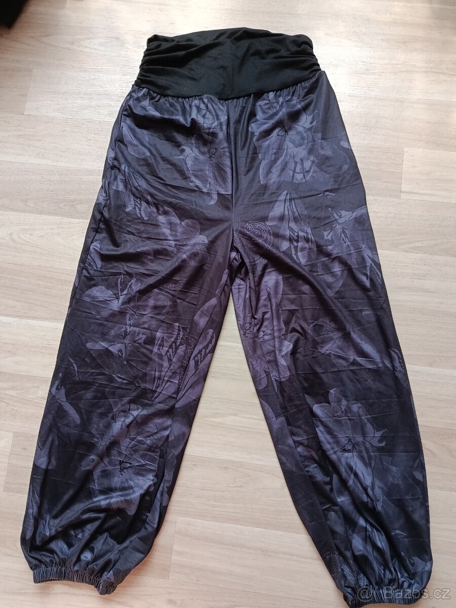 Dámské oblečení vel. S - 5