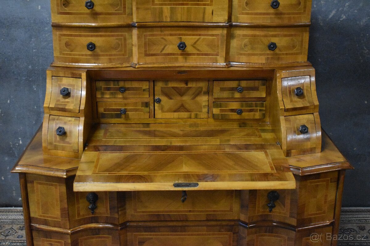 Masivní sekretář - 5