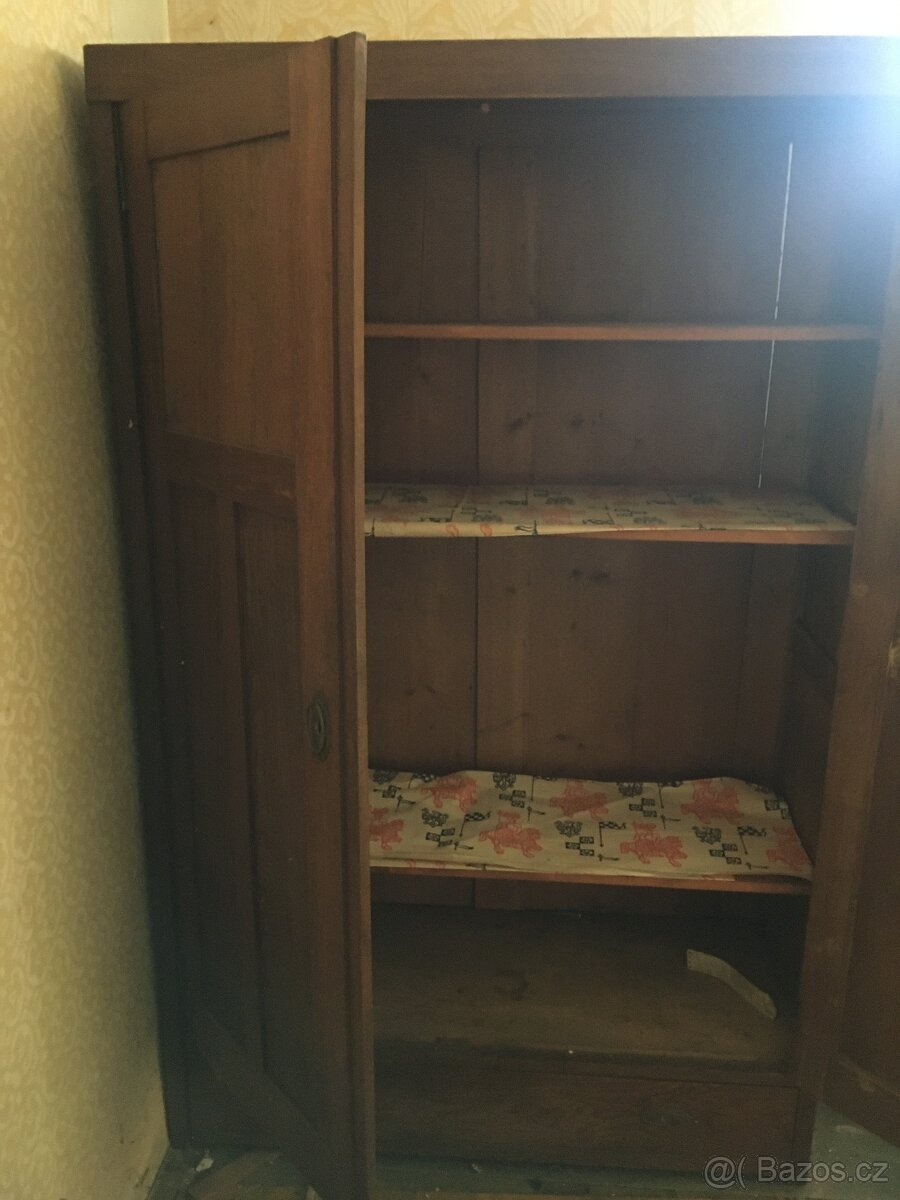 Stará skříň - 5