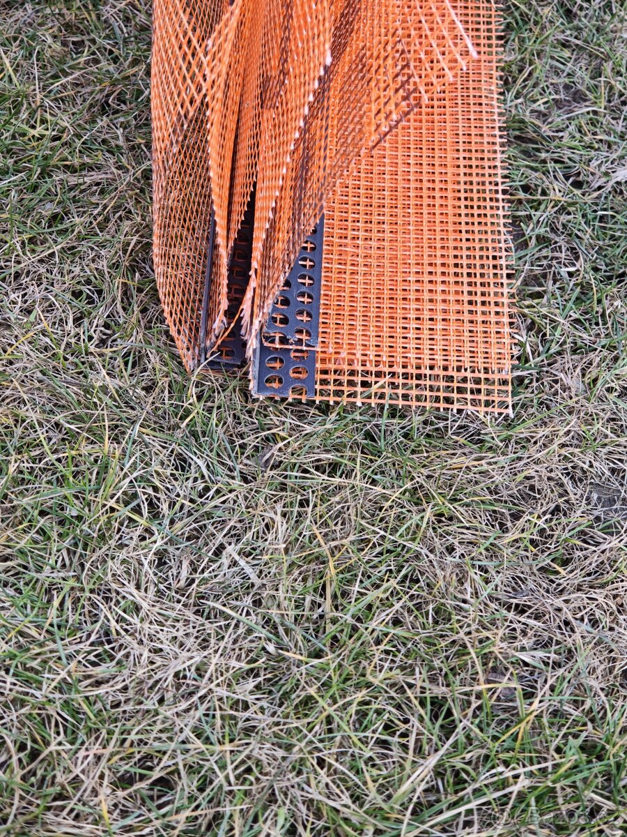 Začišťovací okenní profil - 5