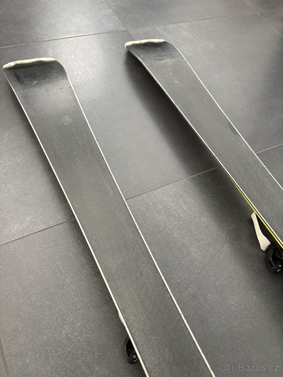 Dětské lyže HEAD Supershape 127 - 5