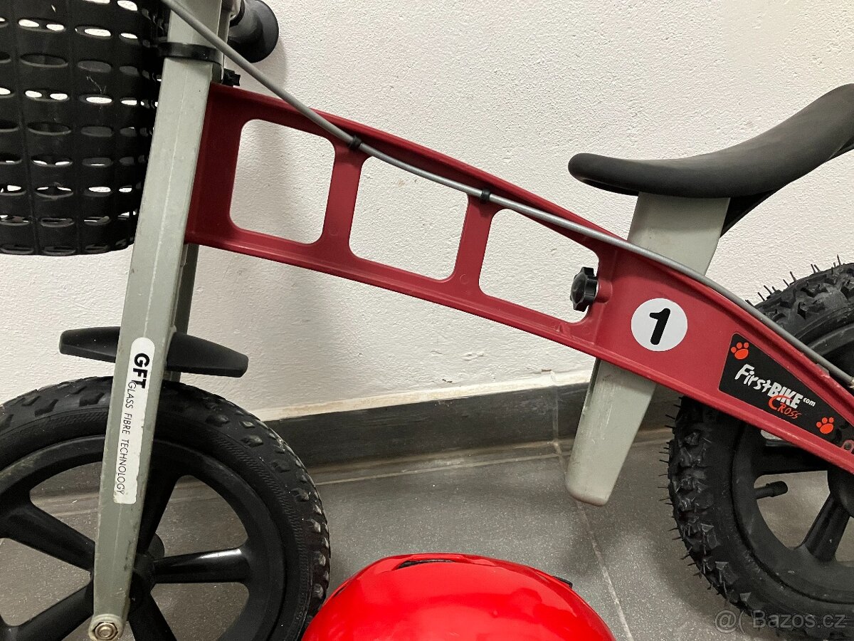 first bike + helma + blikačky - 5