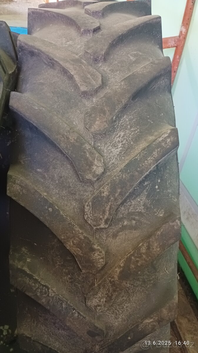 Traktorové pneu 16,9 R34 - 5