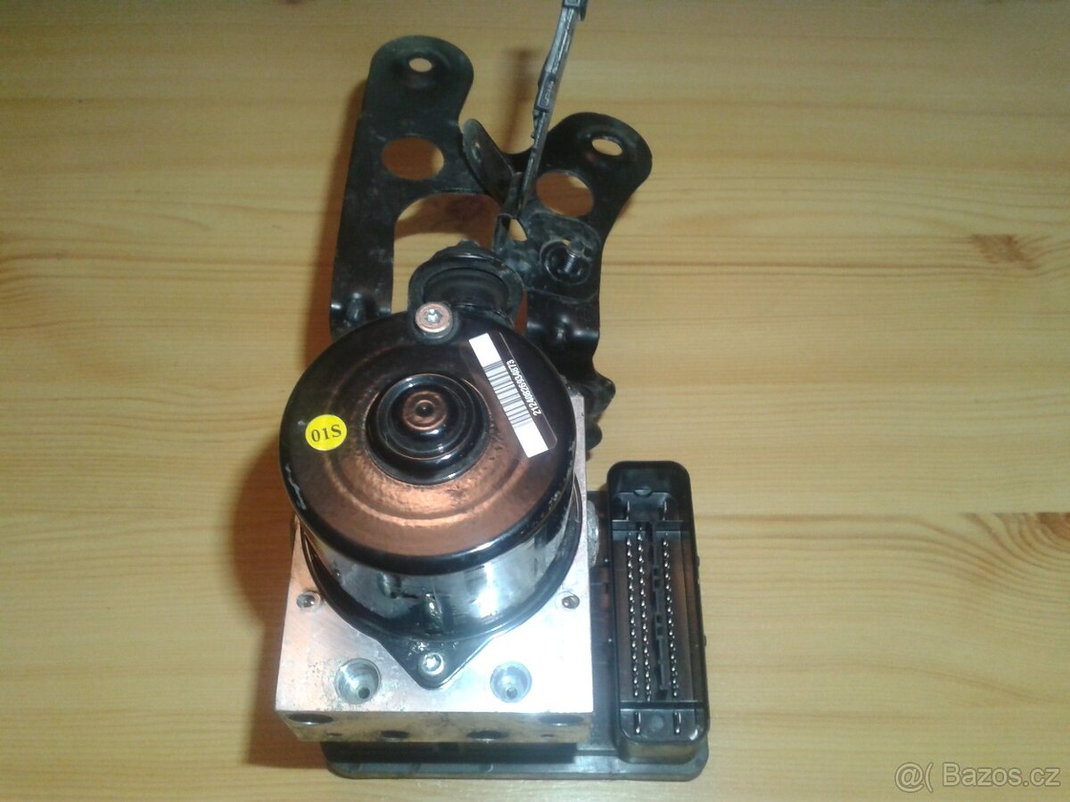 Prodám ABS modul Škoda Superb II. - 5
