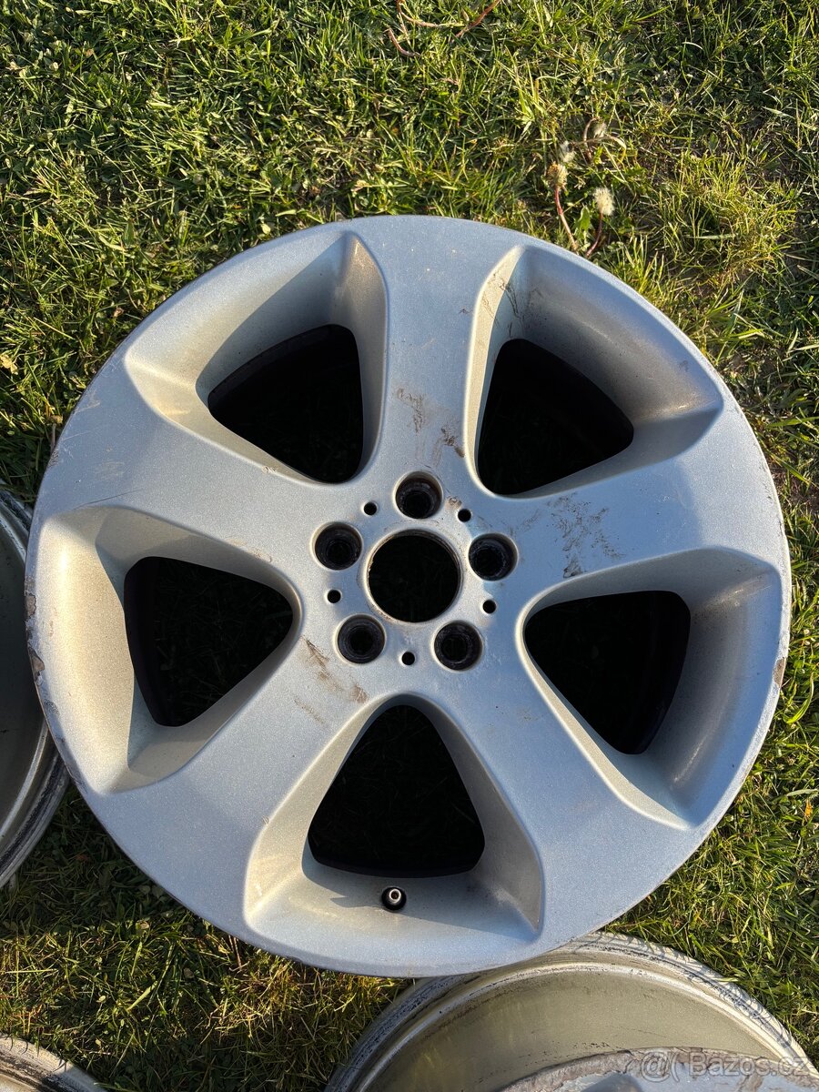 Kola BMW Styling 132 R19 - 5