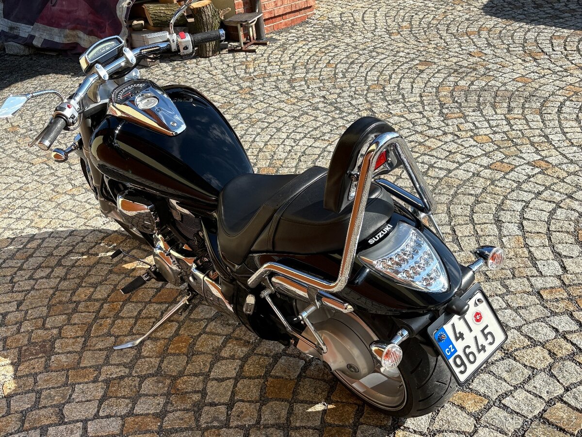 SUZUKI INTRUDER M 1800R2 - 5