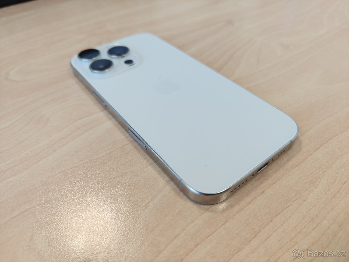 iPhone 16 PRO 128GB bílý titan ZÁRUKA + 20W adaptér - 5