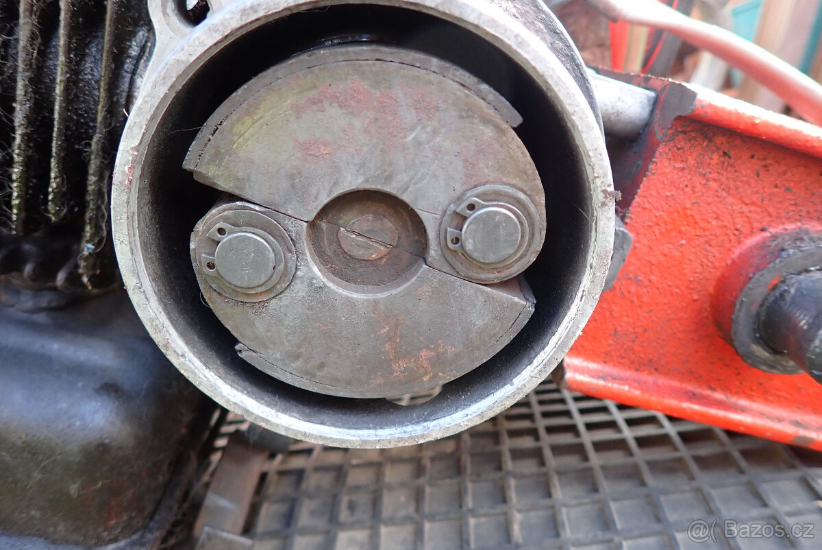 vari - motor dvoutakt 5 HP s řidítkama po servisu - 5