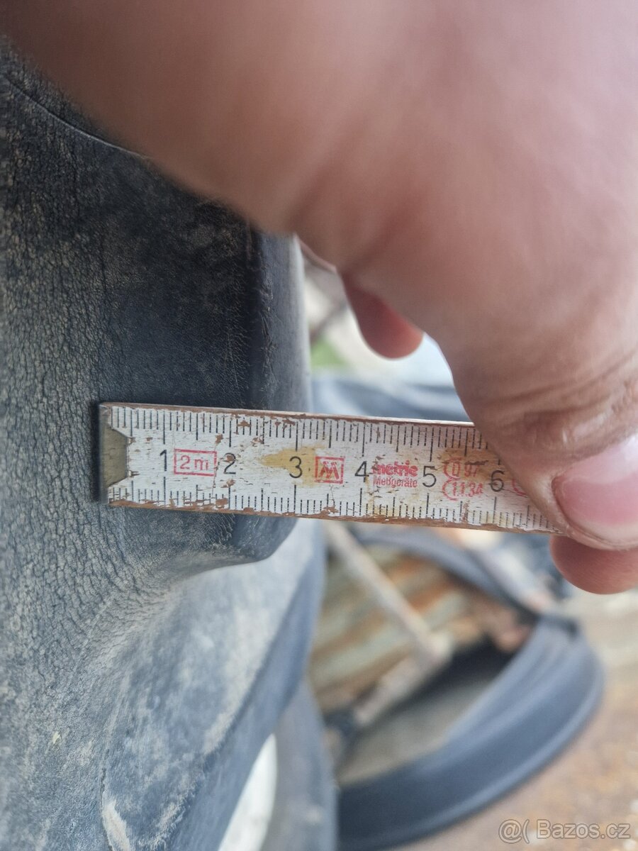 komplet zadní kola 16.9-28 - 5