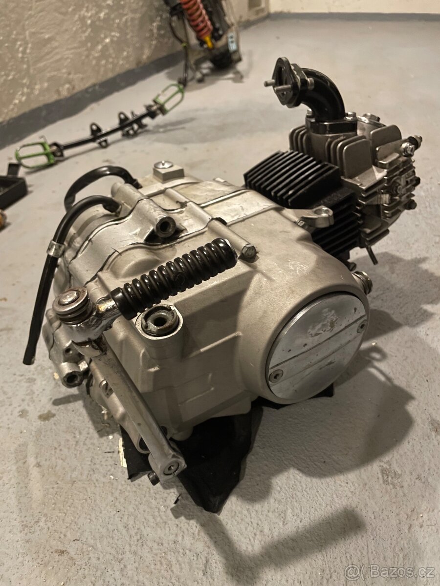 Motor Lifan 125ccm