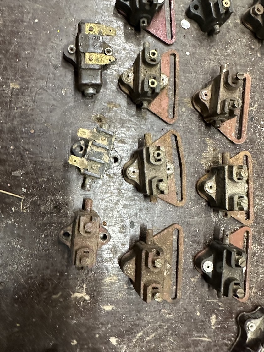 Predám brzdový vypínač JAWA ČZ - 5