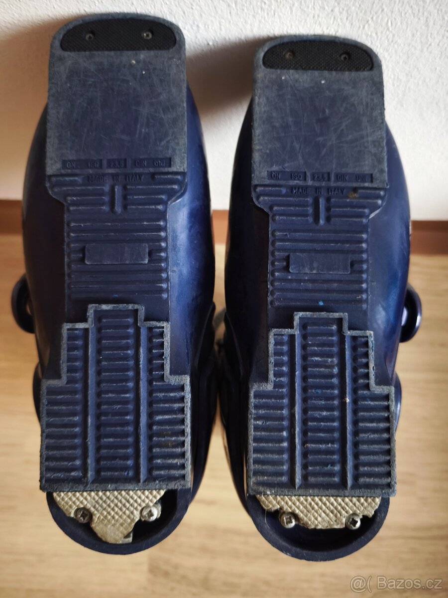 Dětské lyžařské boty, (lyžáky) zn. Lange, velikost 23,5 - 5