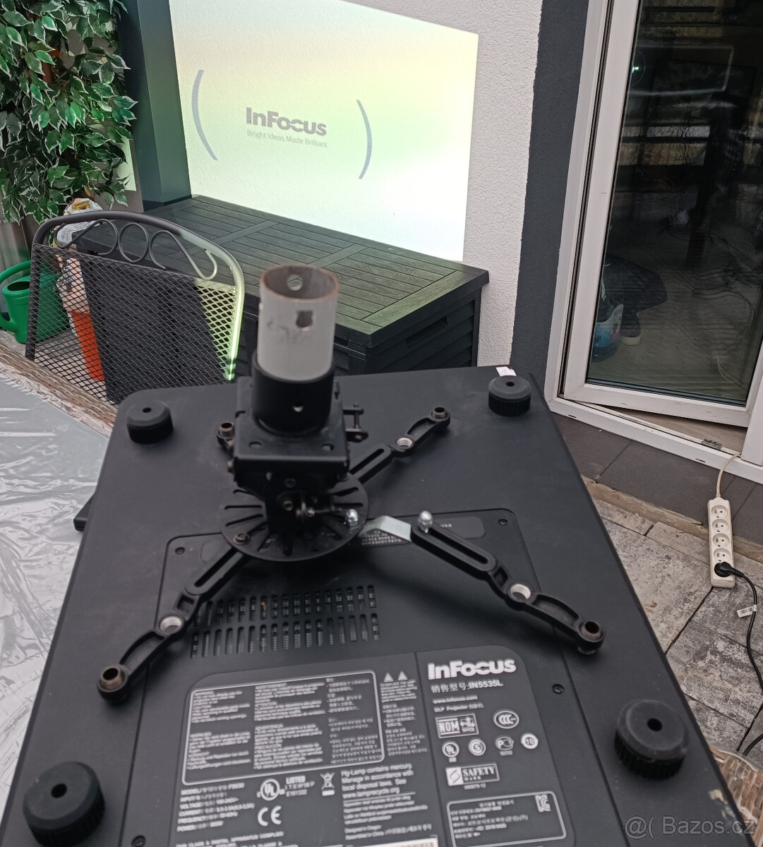 Profi InFocus IN5535L velkoplošný projektor PC. 186 000 Kč - 5