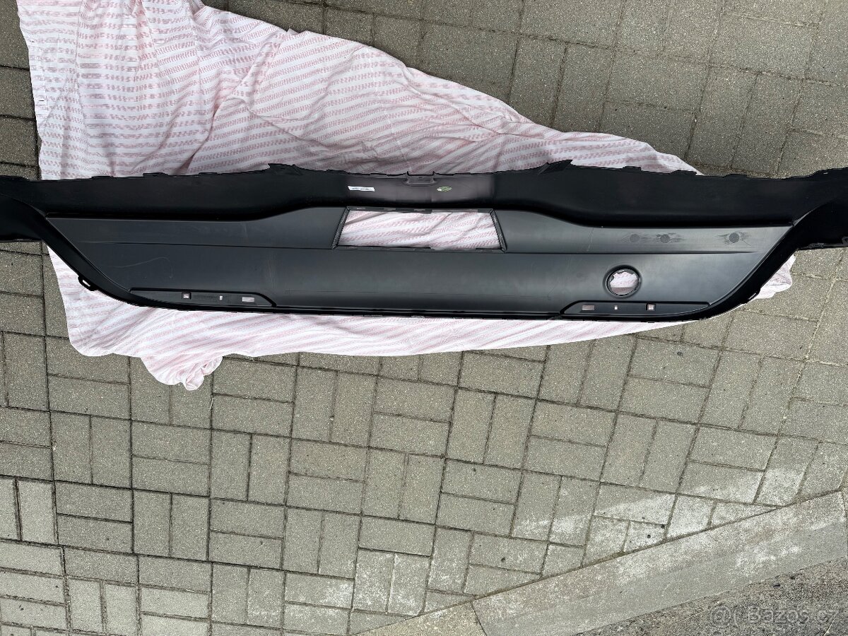 Tesla Model Y zadní podspoiler - 5