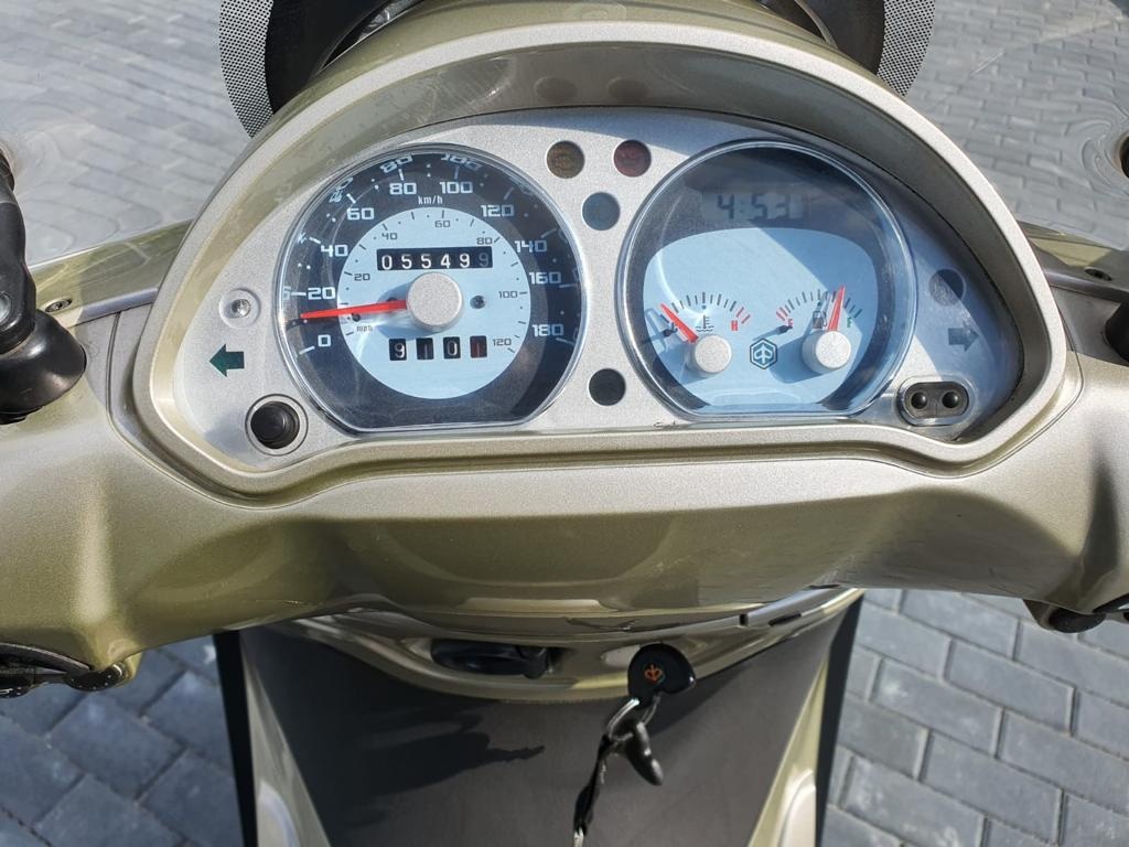 Piaggio Beverly 500 - 5