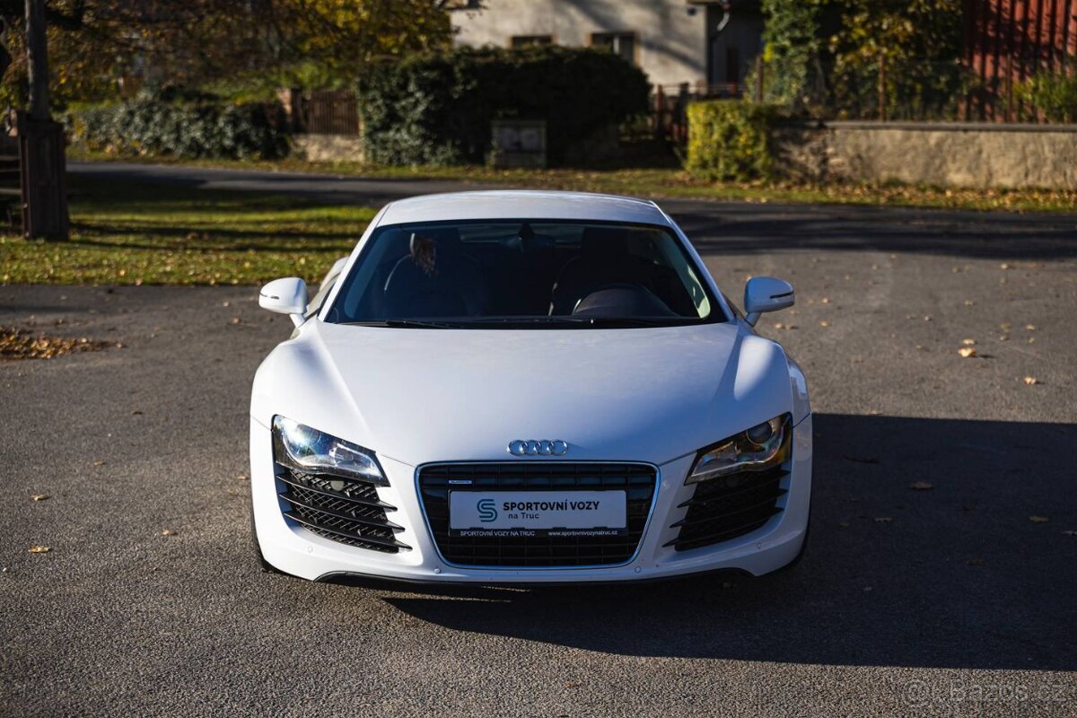 Audi R8 2010 - 5