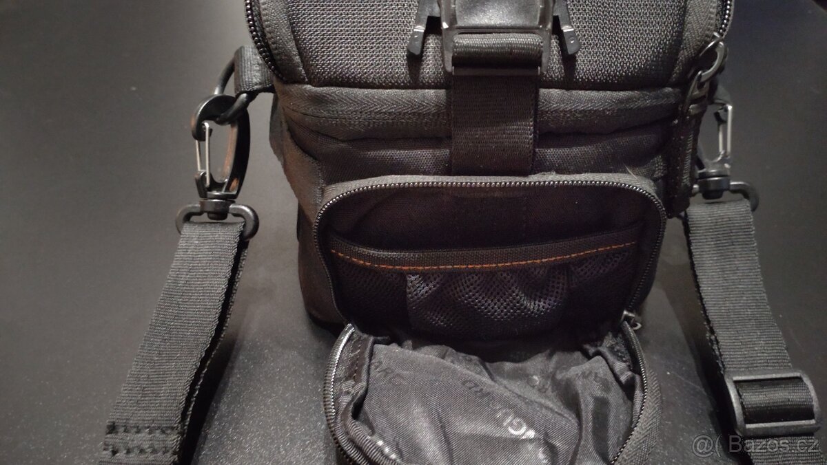 Kodak Pixpro AZ527 s vybavením. - 5