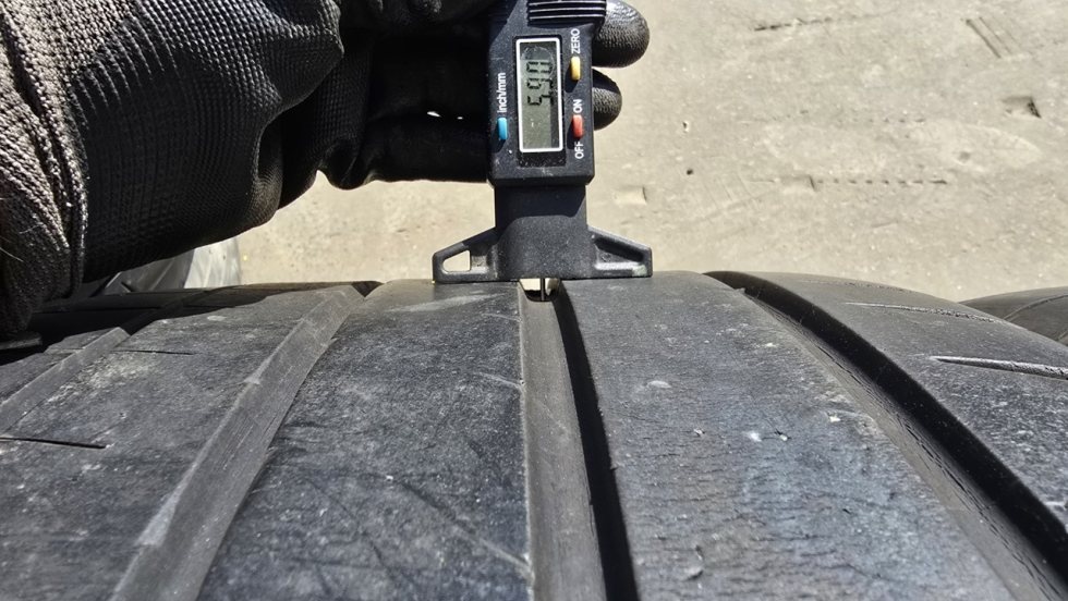 Letní pneu 275/40/19 Michelin - 5