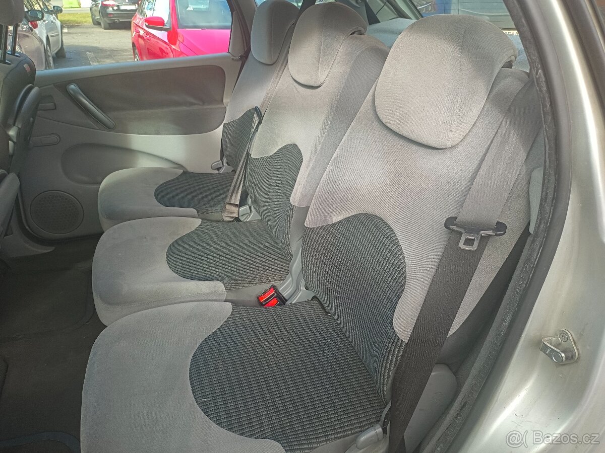 Citroen Xsara Picasso 2010 - 5