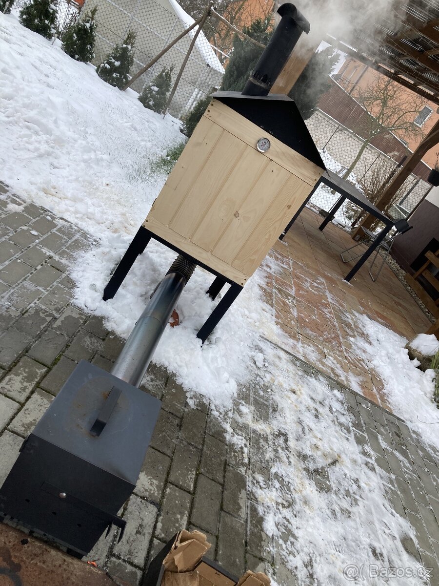 Dřevěná udírna s topeništěm komplet - 5
