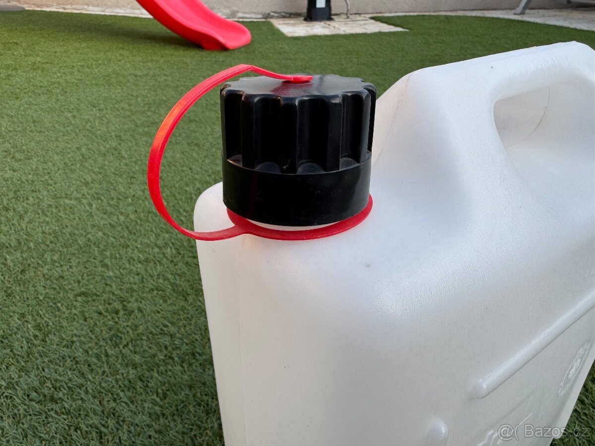 Plastový kanystr 10litrů PERFEKTNÍ STAV - 5