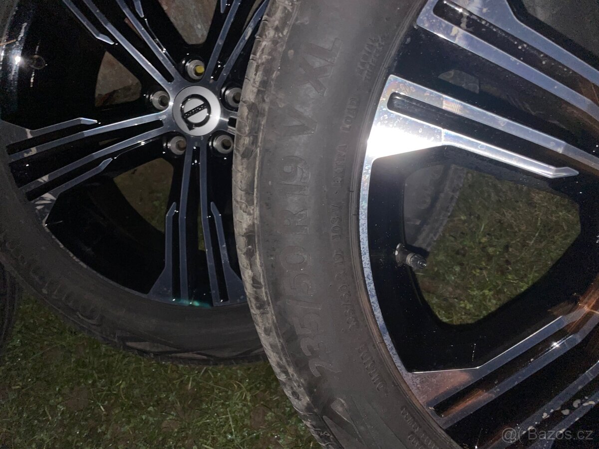 Originální ALU sada Volvo XC40 – 235/50 R19 Continental - 5