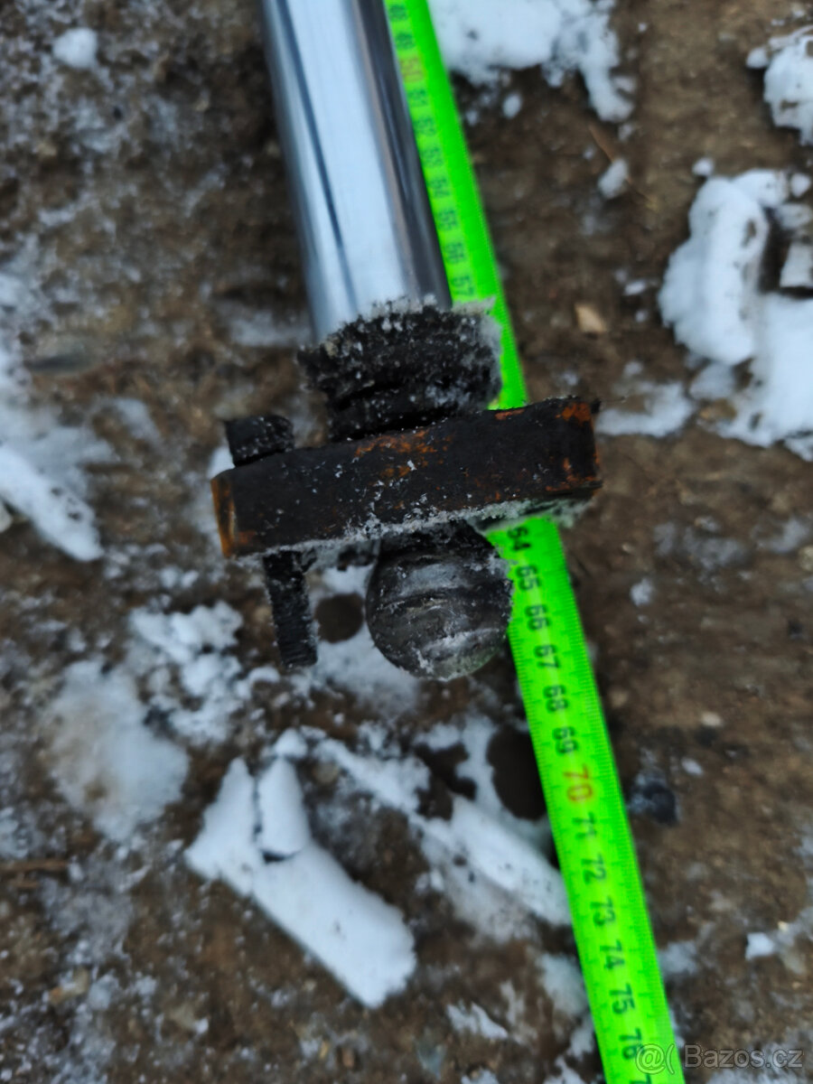 Pístnice dvoučinná - 5