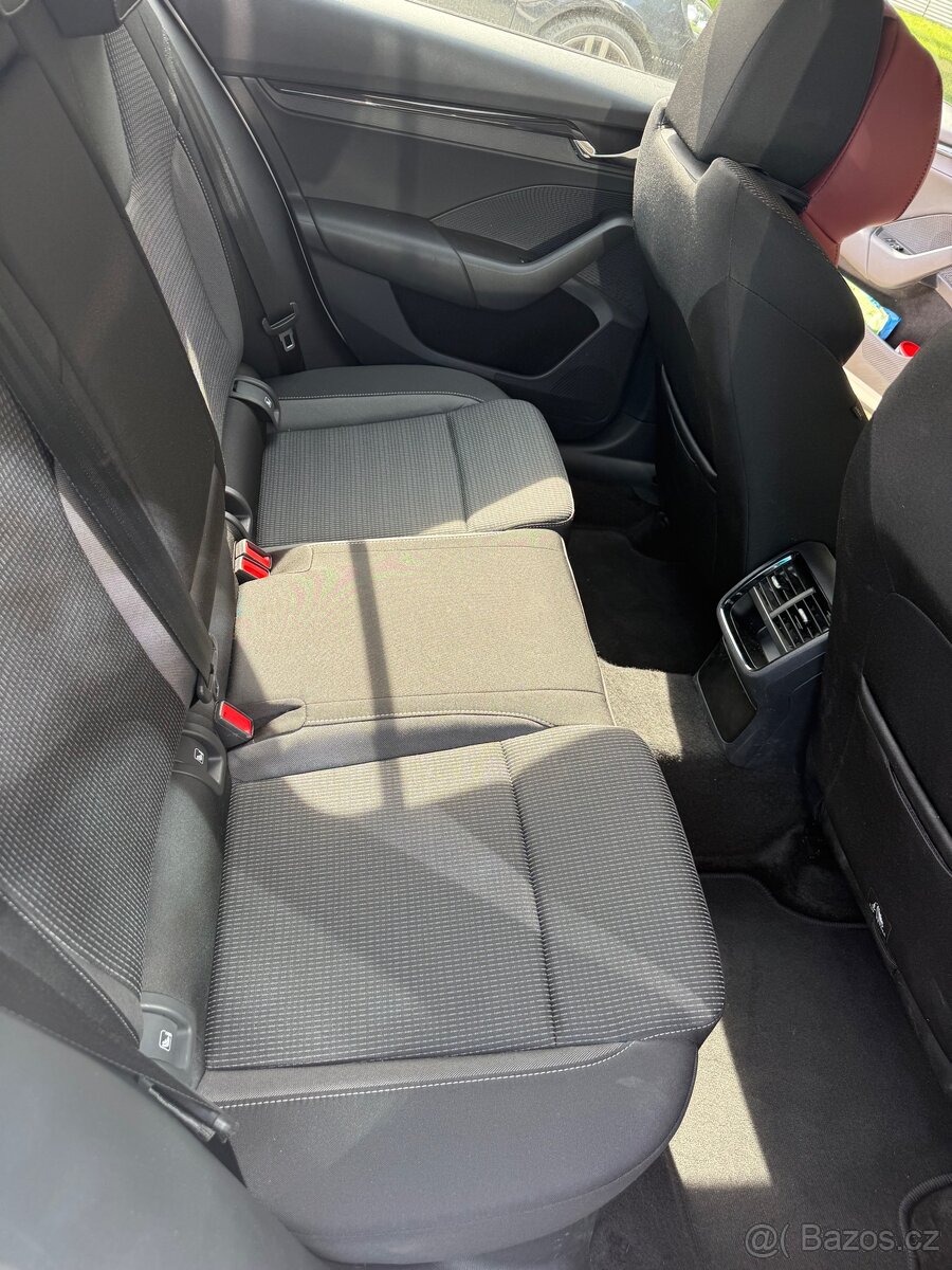 Pronájem Škoda Oktavie - 5