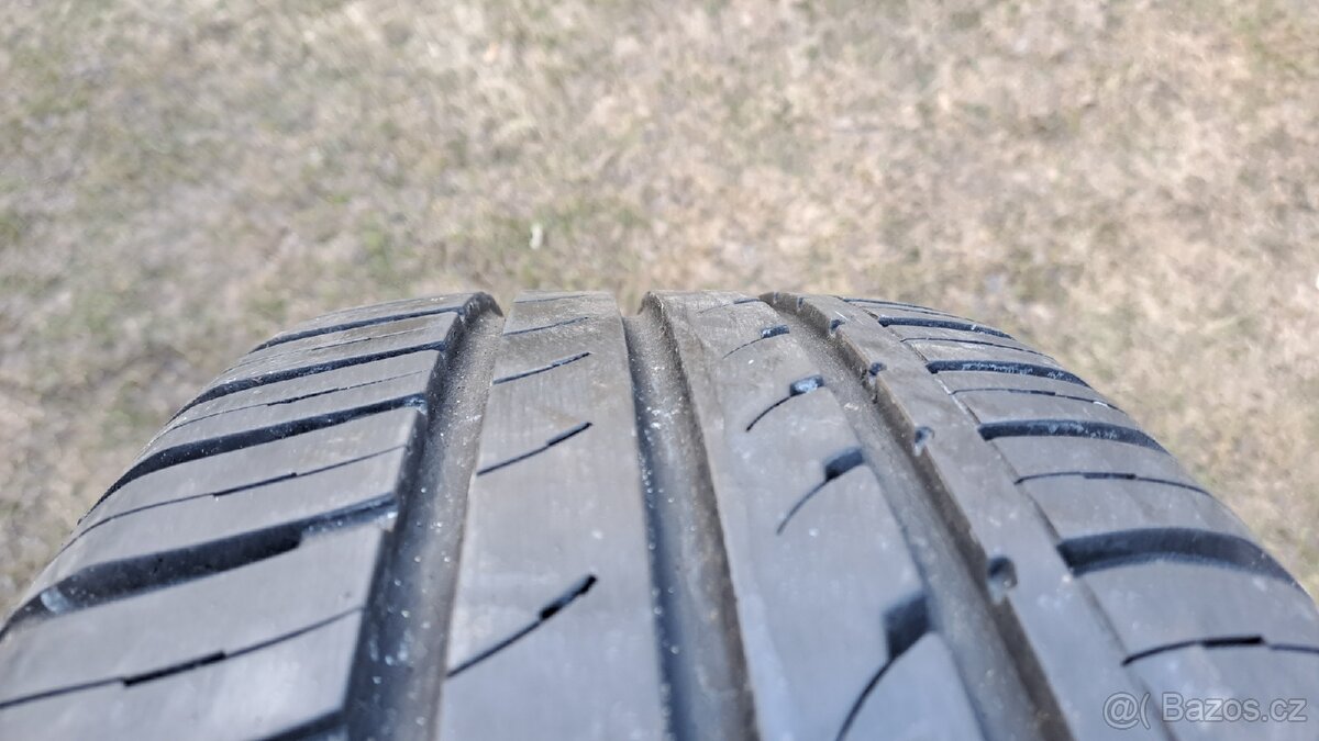 Letní pneu Continental 185/60 R14 82T
- 5