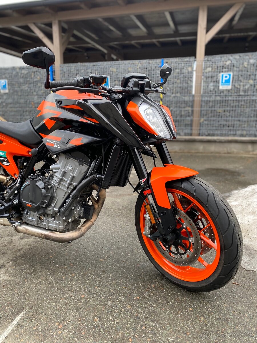 KTM 890 DUKE GP - 5