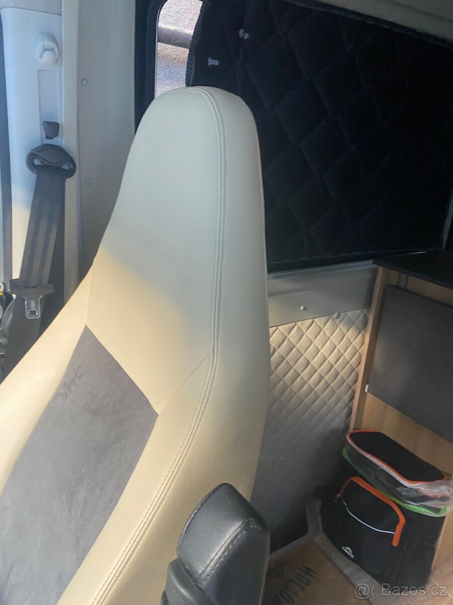Predám Iveco Daily karavan - 5