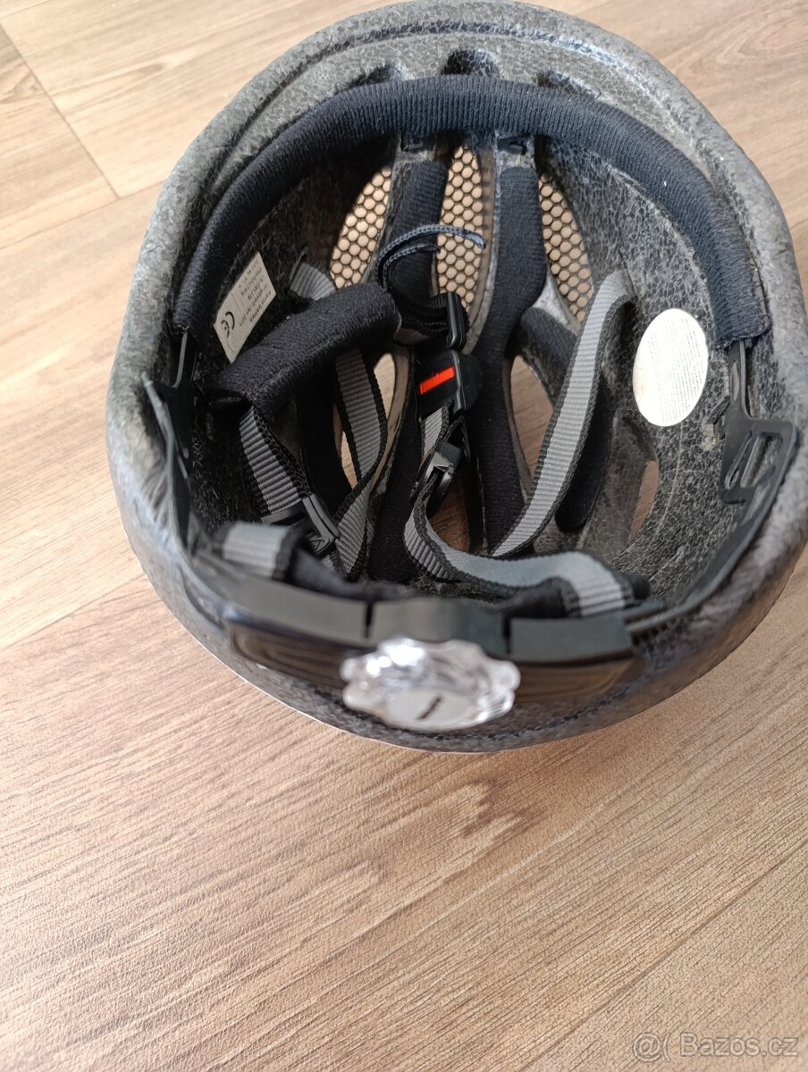 Dětská přilba na kolo - 5