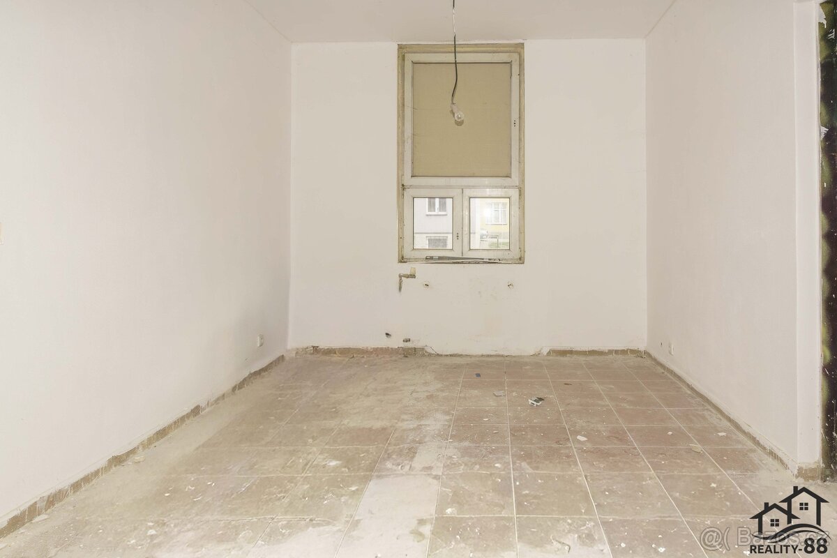 Prodej obchodního prostoru 700 m², Orlová - Město - 5