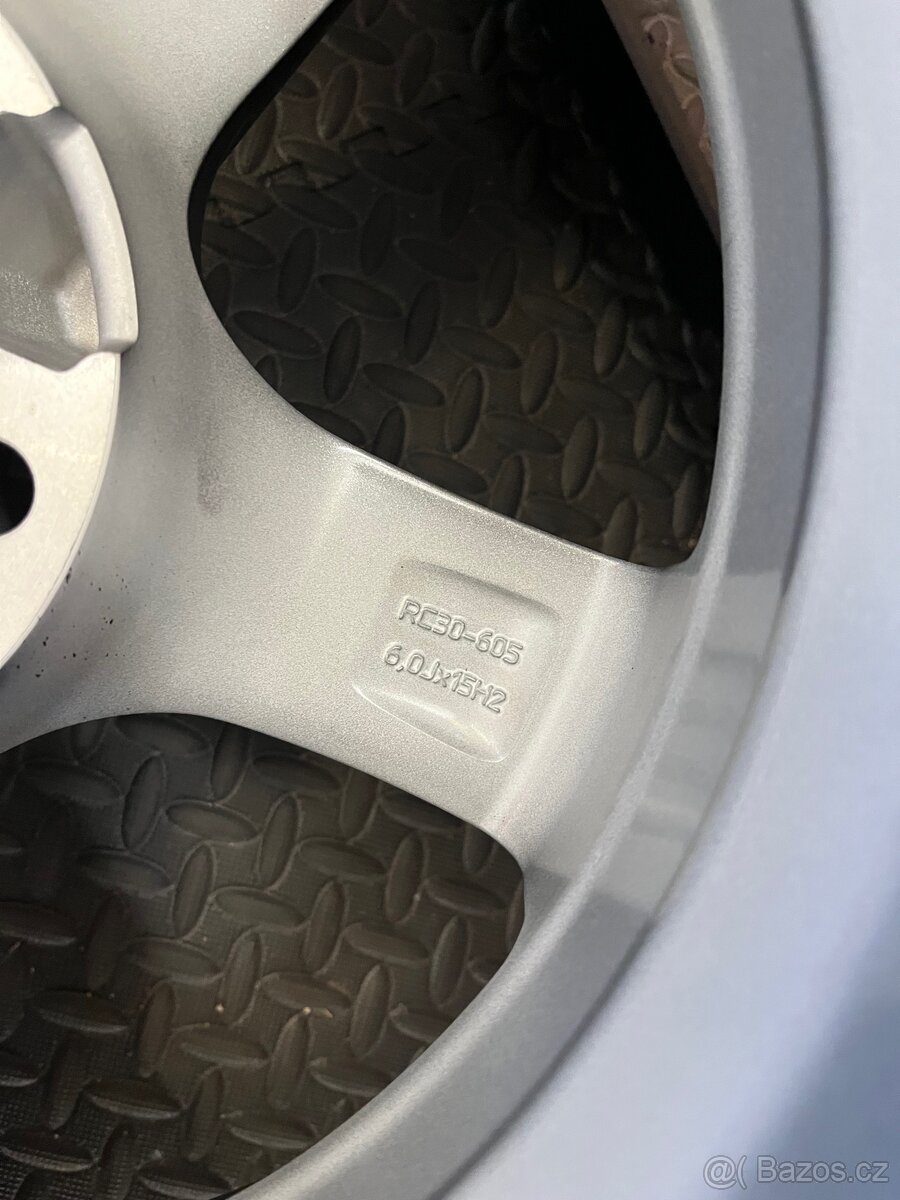 ALU kola 5x114,3 R15 (P306) - 5