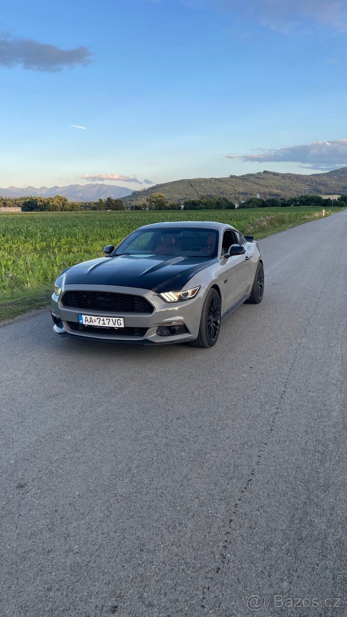 Ford mustang 5.0 - 5