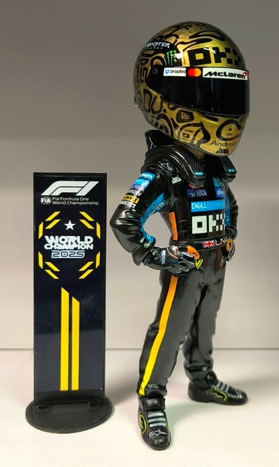 Lando Norris 2025 + stojan - 5
