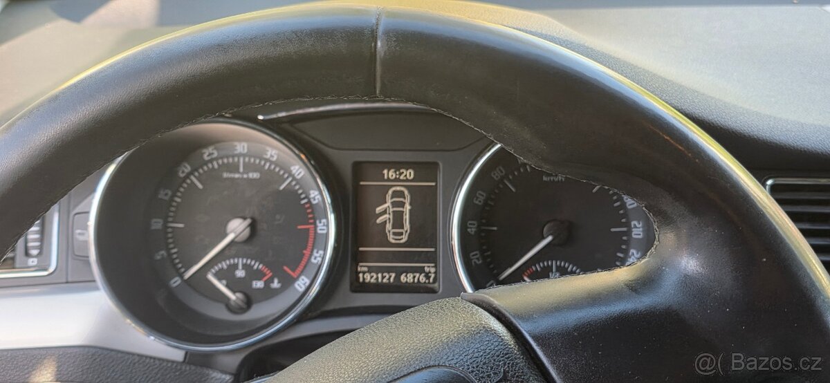 Škoda Superb 2011 2,0 Tdi manuál - 5
