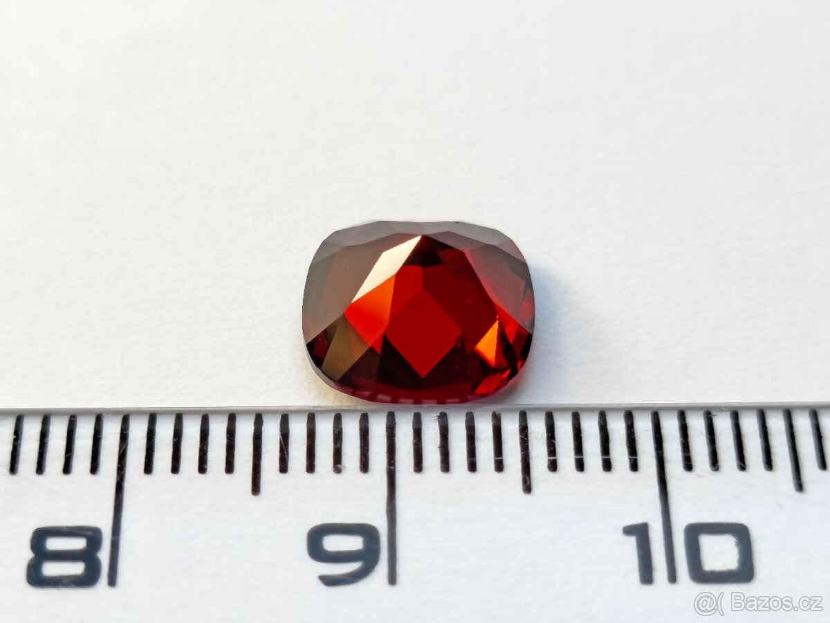 Granát -3,5 ct. - 5