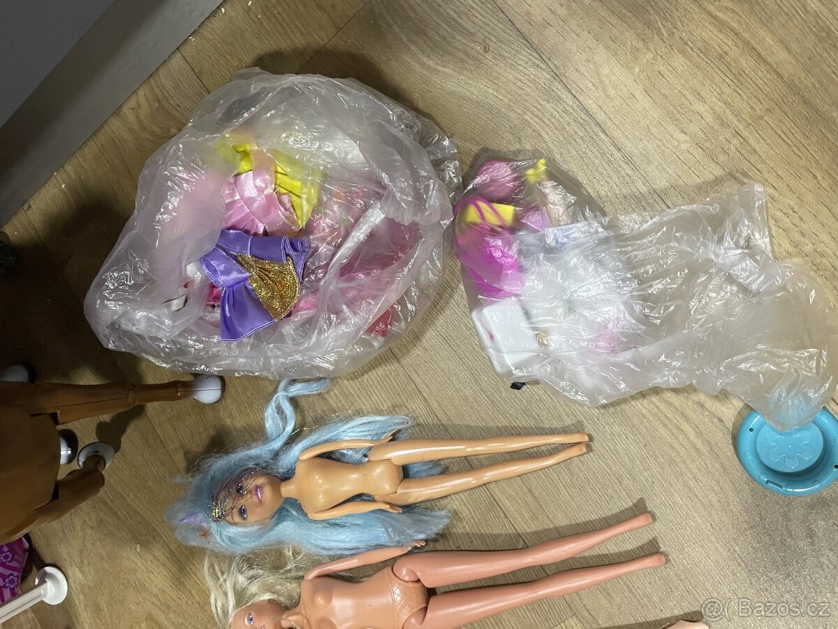 Barbie letadlo, bazén a příslušenství - 5